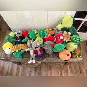 Plants Vs Zombies Lot